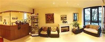 מלון Airhotel Royal